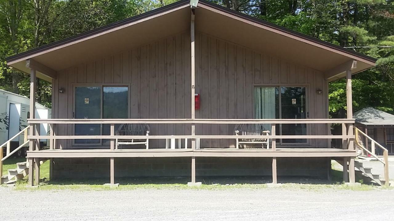 Nassau Motel Lake George Buitenkant foto